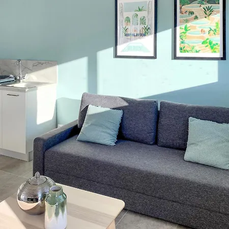 2 Bedroom In Sur Feriehus *
